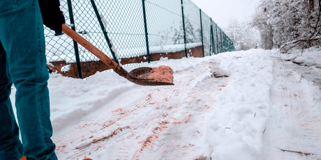 How to Spread Rock Salt Effectively: A Step-by-Step Guide for Winter Safety - Dandy's Topsoil & Landscape Supplies