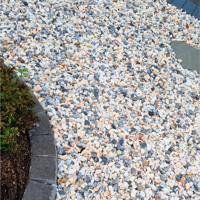 Flamingo Gravel Chippings 20mm