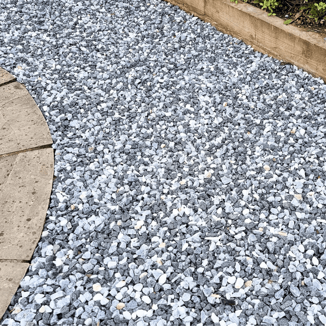 Black Ice Gravel Chippings - Dandy's Topsoil & Landscape Supplies