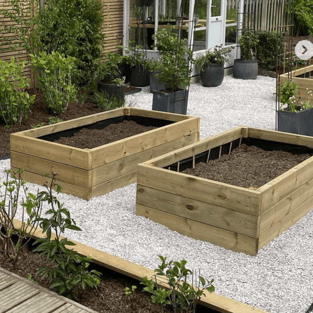 White Grey Limestone Gravel Chippings - Dandy's Topsoil & Landscape Supplies