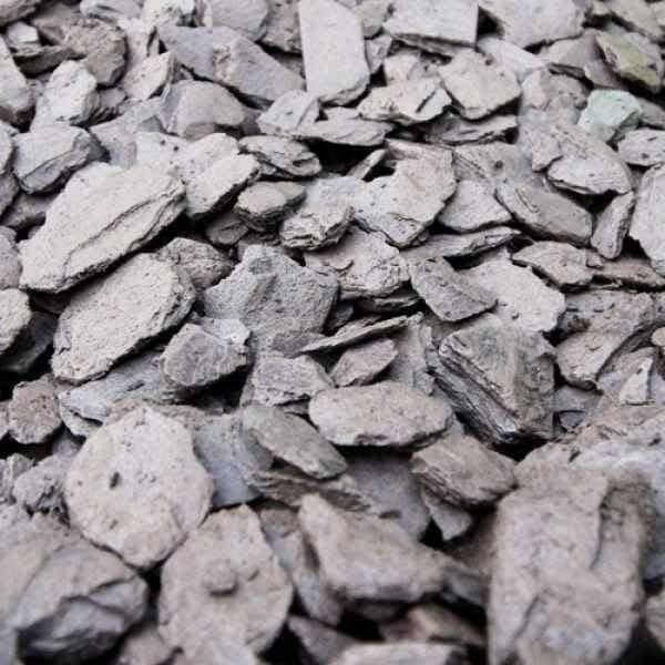 Welsh Crushed Welsh Slate Sample - Dandy's Topsoil & Landscape Supplies