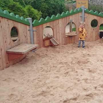 Dandy's Supply Play Sand for Chester Zoo...