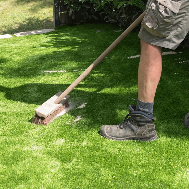 How to guide: Topdressing your lawn