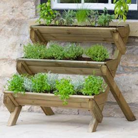 Garden Furniture & Planters