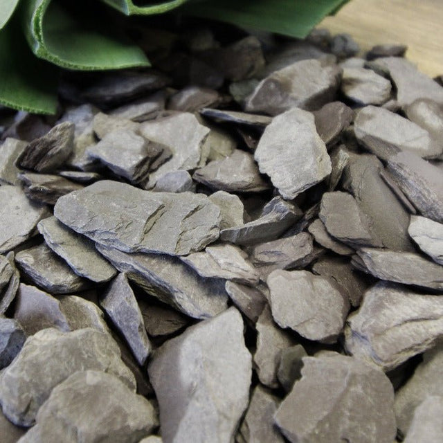 Welsh Blue Plum Crushed Slate Chippings 20mm - Dandy's Topsoil & Landscape Supplies