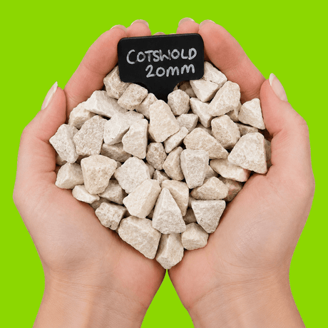 Cotswold Buff Gravel Sample - Dandy's Topsoil & Landscape Supplies