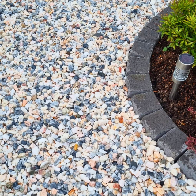 Flamingo Gravel Chippings 20mm