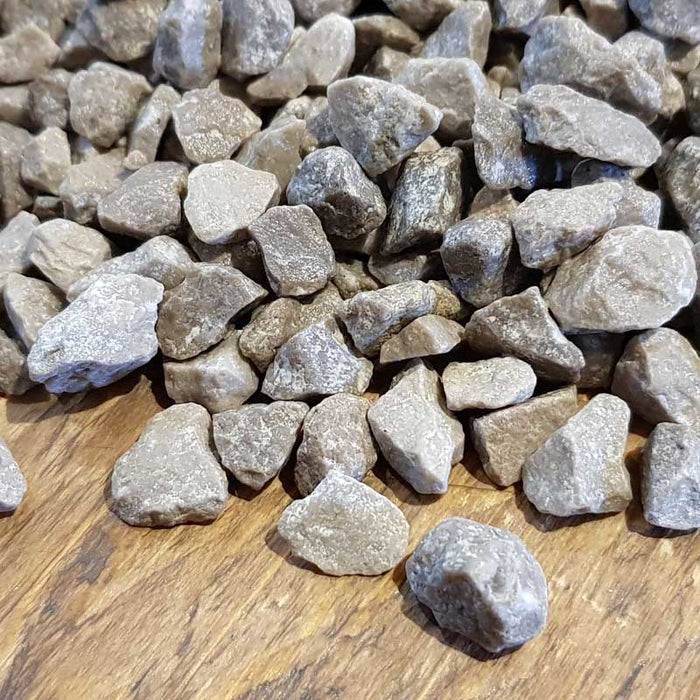 White/Grey Limestone Gravel Chippings Sample