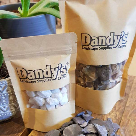 Dandy's Arctic Silver Gravel chippings sample